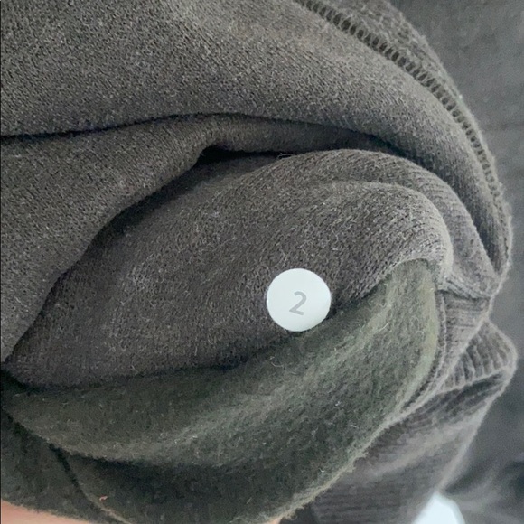Lululemon Scuba Hoodie - Picture 5 of 5